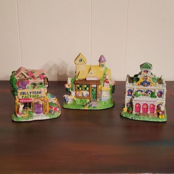 Lot of 3 - Jellybean Junction Ceramic Village Pieces (2005) - Picture 1 of 17